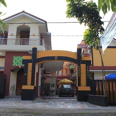 Pondok Cemara Hotel Medan Eksteriør billede