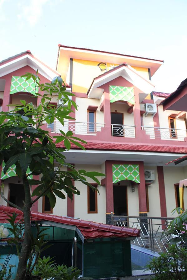 Pondok Cemara Hotel Medan Eksteriør billede