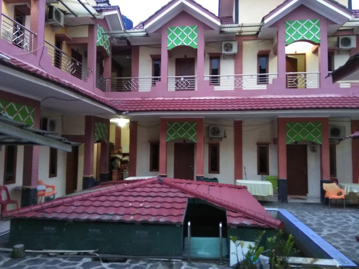 Pondok Cemara Hotel Medan Eksteriør billede