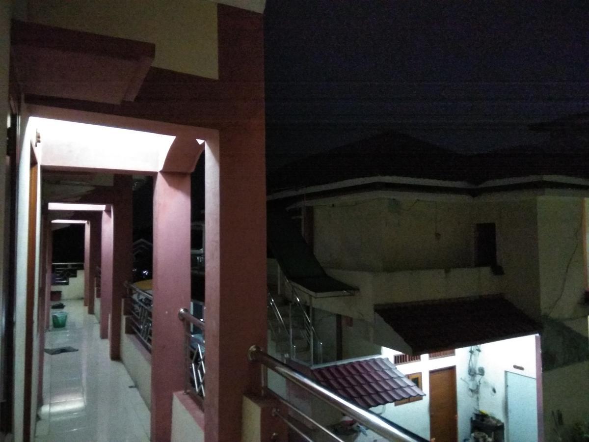 Pondok Cemara Hotel Medan Eksteriør billede