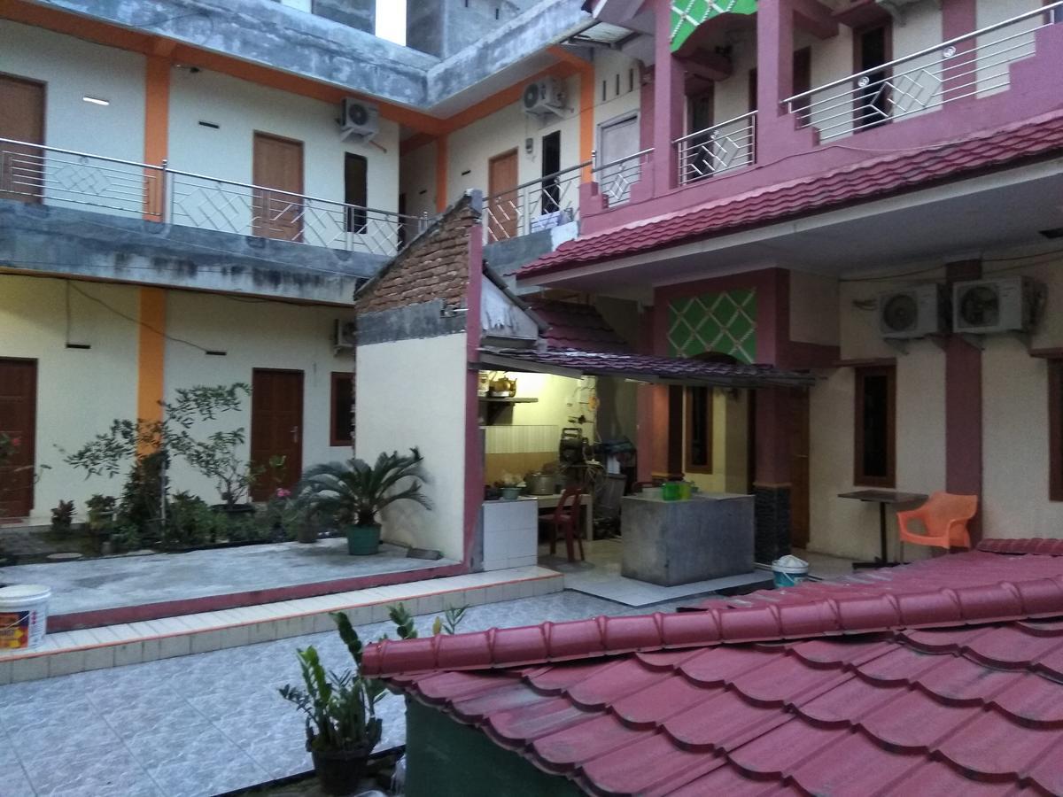 Pondok Cemara Hotel Medan Eksteriør billede