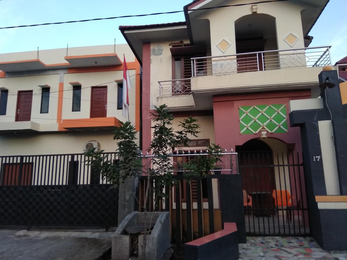 Pondok Cemara Hotel Medan Eksteriør billede