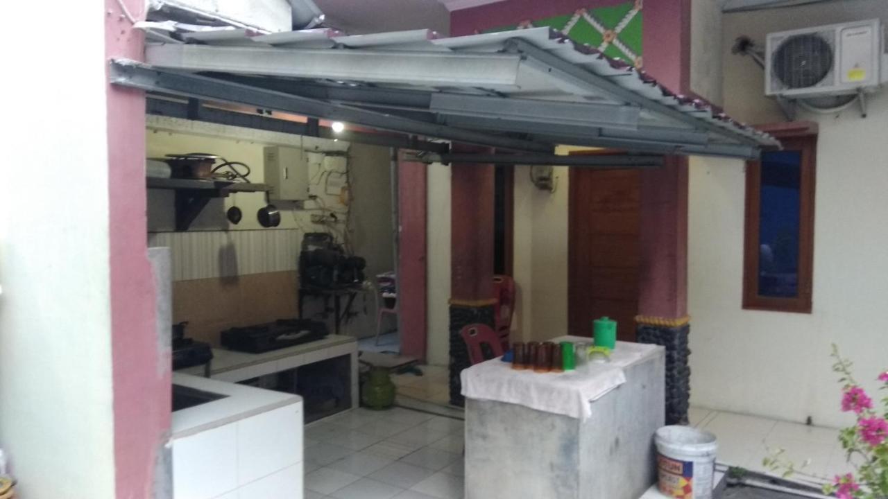 Pondok Cemara Hotel Medan Eksteriør billede